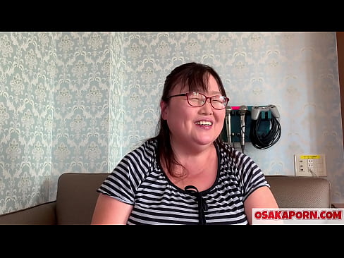 ❤️ Ibu Jepang yang gemuk menunjukkan payudaranya yang besar dan menikmati mainan seks. Seorang ibu Asia berusia 51 tahun berbicara tentang pengalaman seksualnya. Yukiko 1 OSAKAPORN lemak milf ❤️ Video porno di porno id.analpics.ru ️